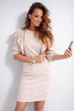 Lena Largo Damen Kleidin Beige mit Volantaermeln