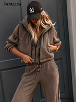 Basari Damen Cord Set Braun mit Weste Zip Sweatshirt und weiter Hose