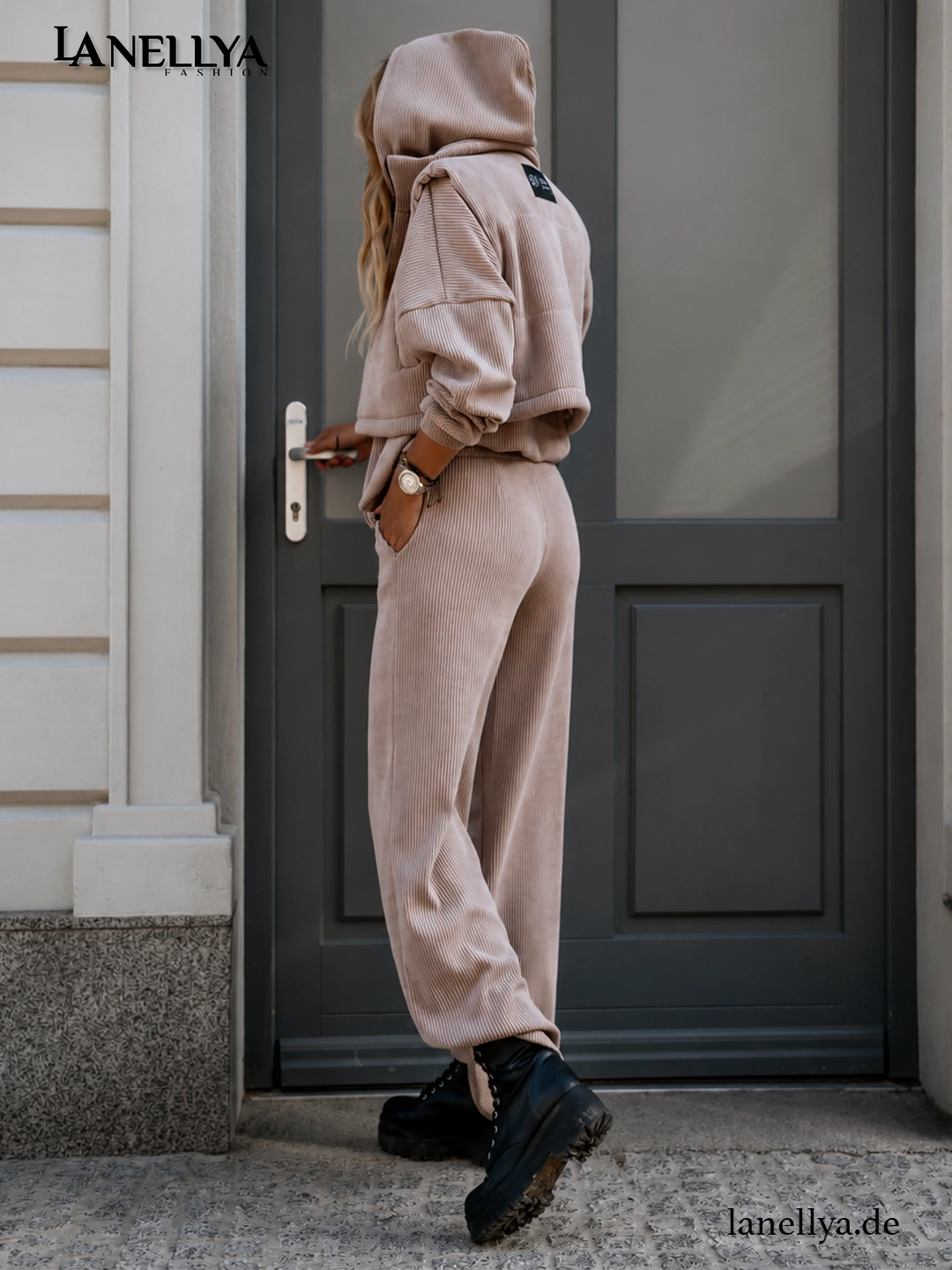 Basari Damen Freizeitanzug Beige mit Weste Sweatshirt und Hose ohne Taschen