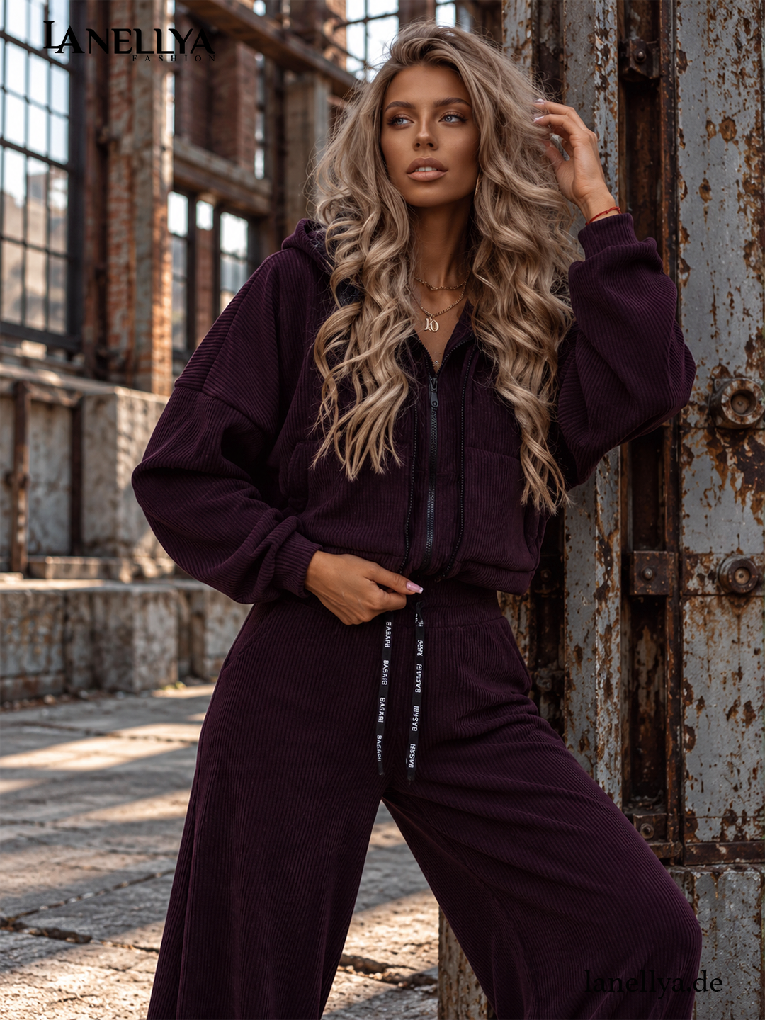 Basari Holly Komplett Outfit in Aubergine mit weitem Hosenbein, elastischem Bund und abgestimmten Oberteilen