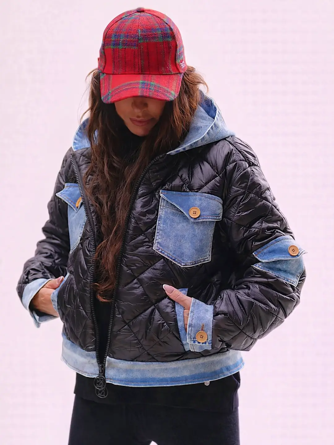 Bastet Damen Jacke Schwarz Steppjacke mit Denim Details und Kapuze