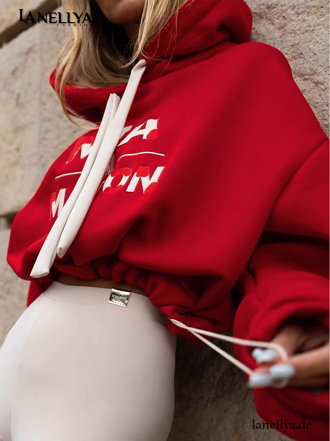 Damen Hoodie Rot von Mia Maison aus 100% Baumwolle für Streetstyle Looks