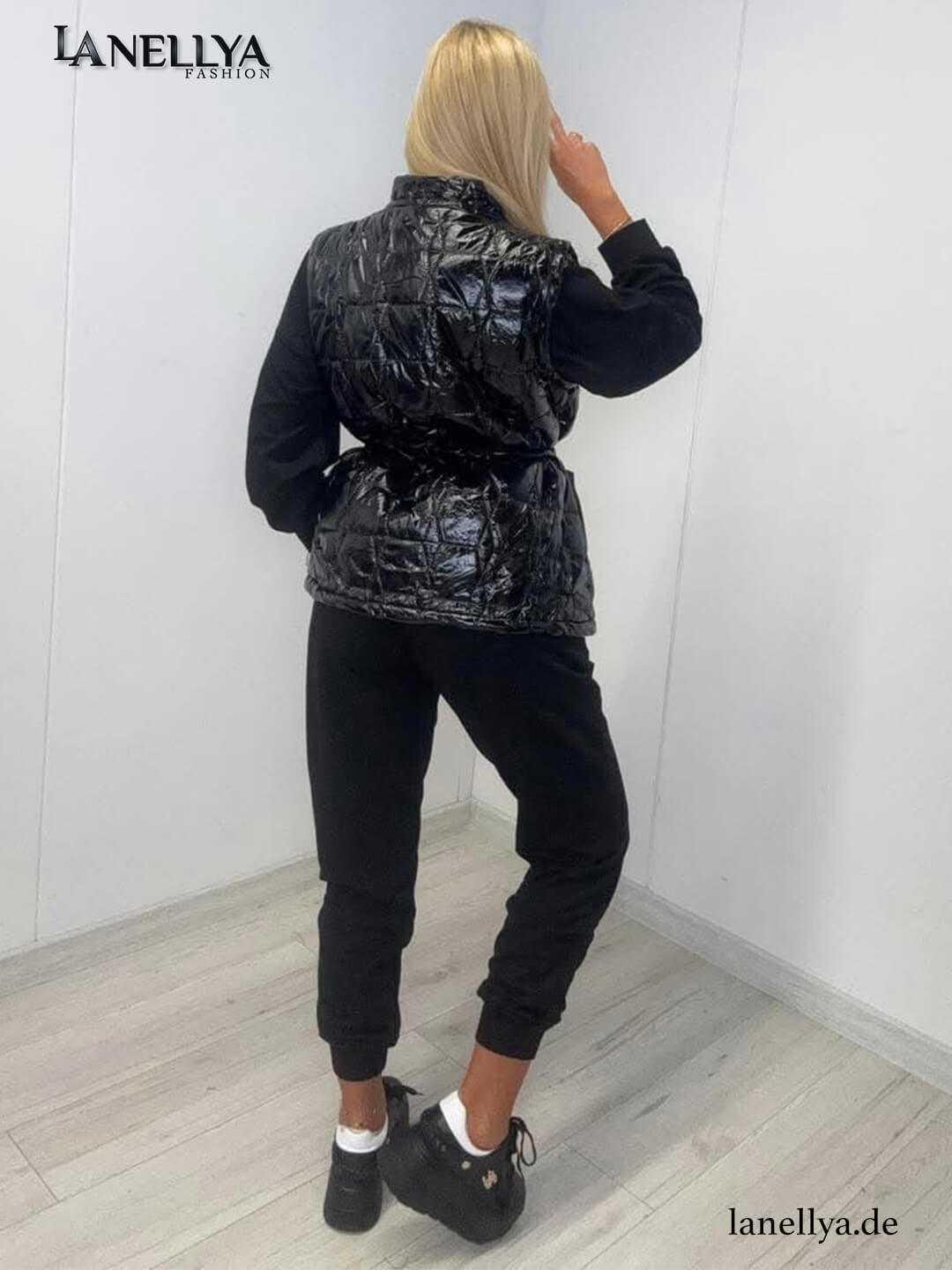 Damen Outfit Schwarz mit Weste Sweatshirt Hose
