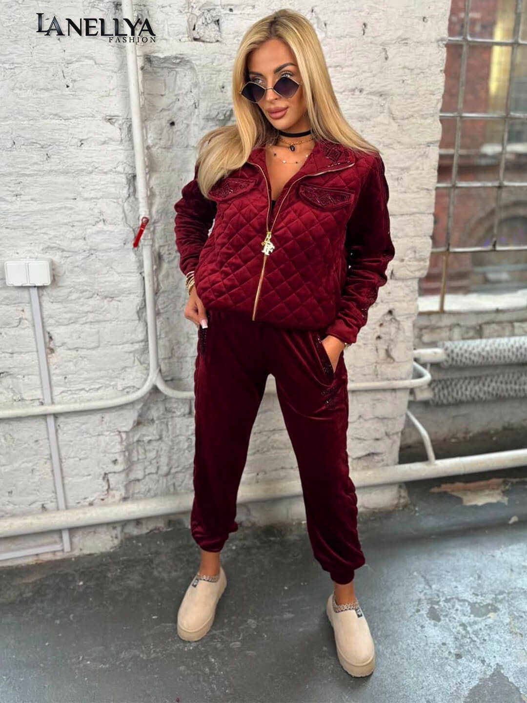 Elegantes Damen Set Weinrot aus Samt