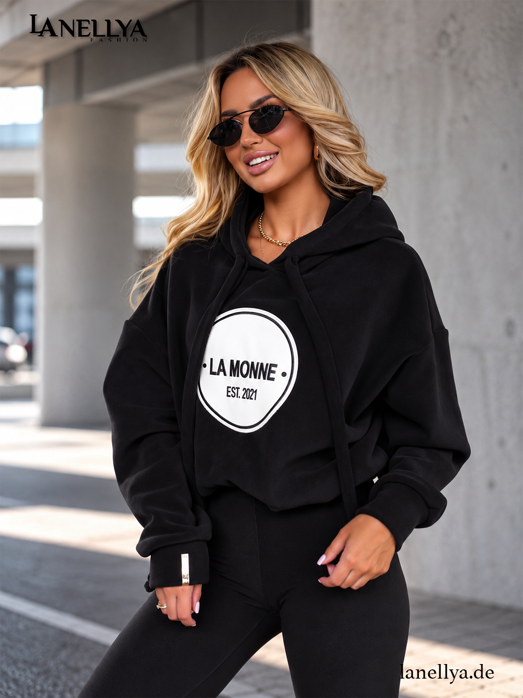 La Monne Damen Sweatshirt Schwarz mit Kapuze und Frontprint S–XL
