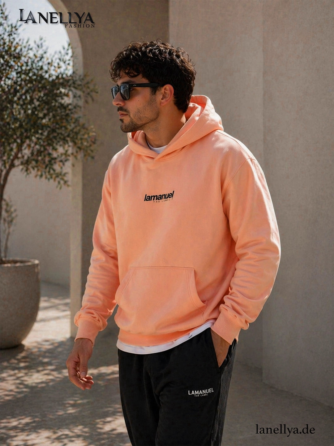 Lamanuel Herren Sweatshirt Peach mit Kapuze vorne