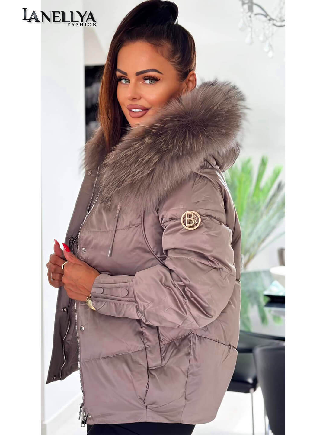 Liza Bruce Jacke Cappuccino mit Fellkapuze