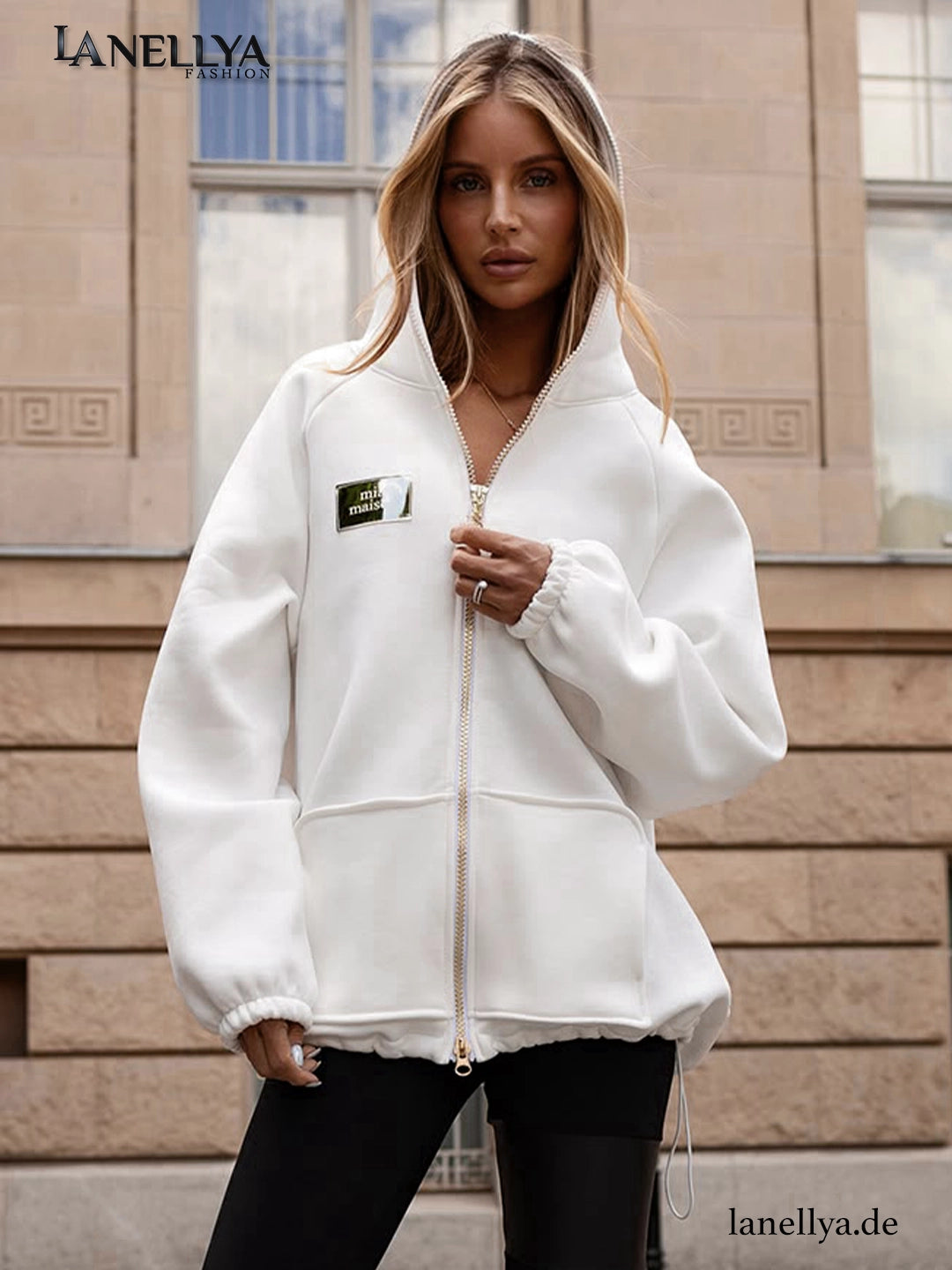 Mia Maison Damen Hoodie Weiß geschlossen im modernen Känguru Look
