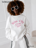 Miss City Damen Sweatshirt Weiß mit pinker Atelier Paris Stickerei