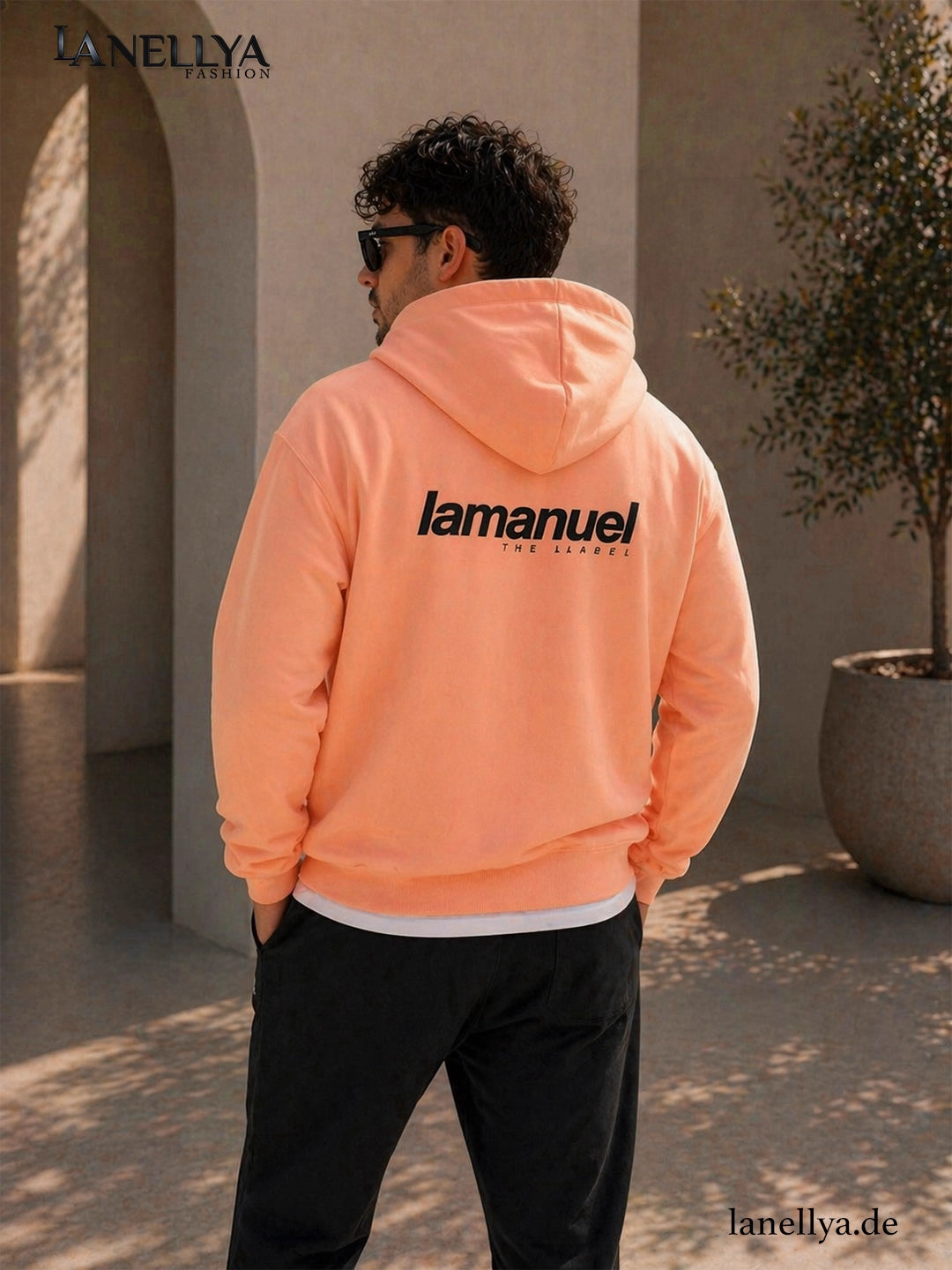 Modernes Herren Sweatshirt Peach Streetwear Look
