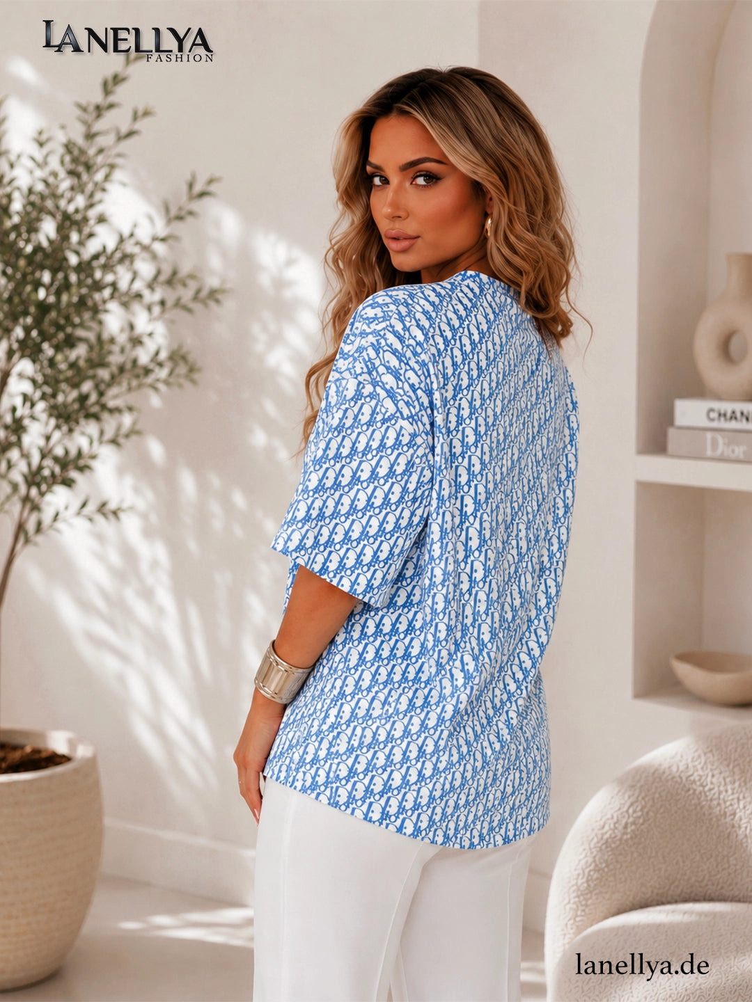 Modische Damen Bluse mit Monogramm Design aus Baumwolle