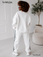 Oversize Damen Sweatshirt Weiß von Miss City mit pinker Atelier Stickerei