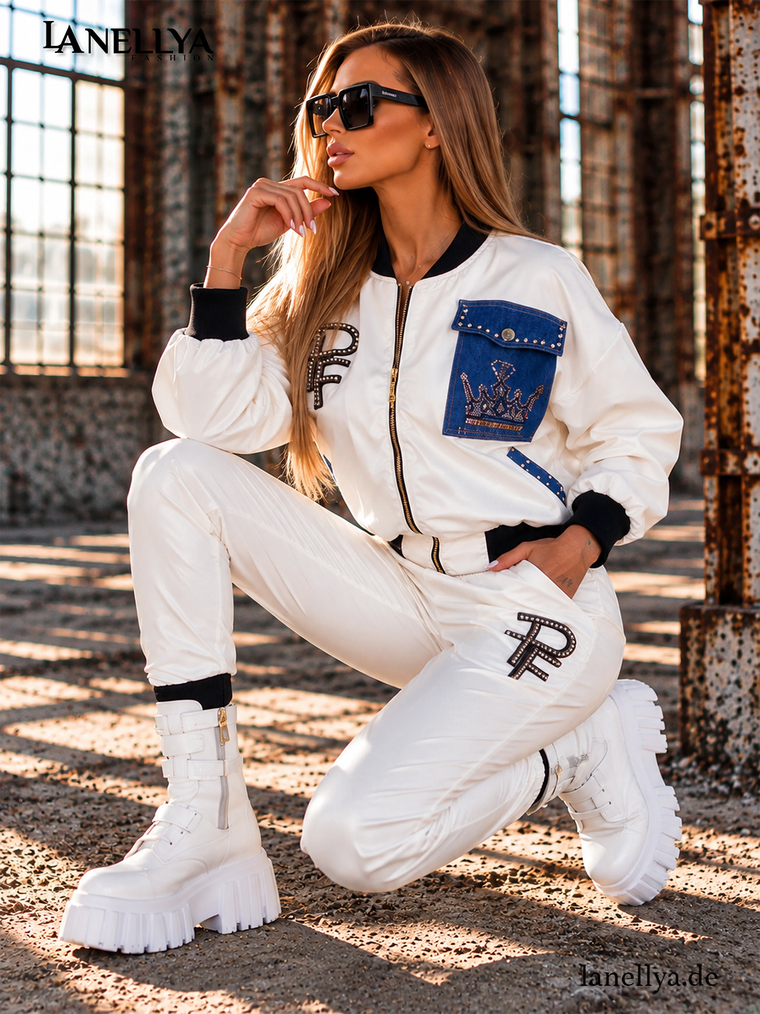 Paparazzi Damen Hose Weiß mit PF-Applikation, elastischem Bund und schwarzen Beinbündchen