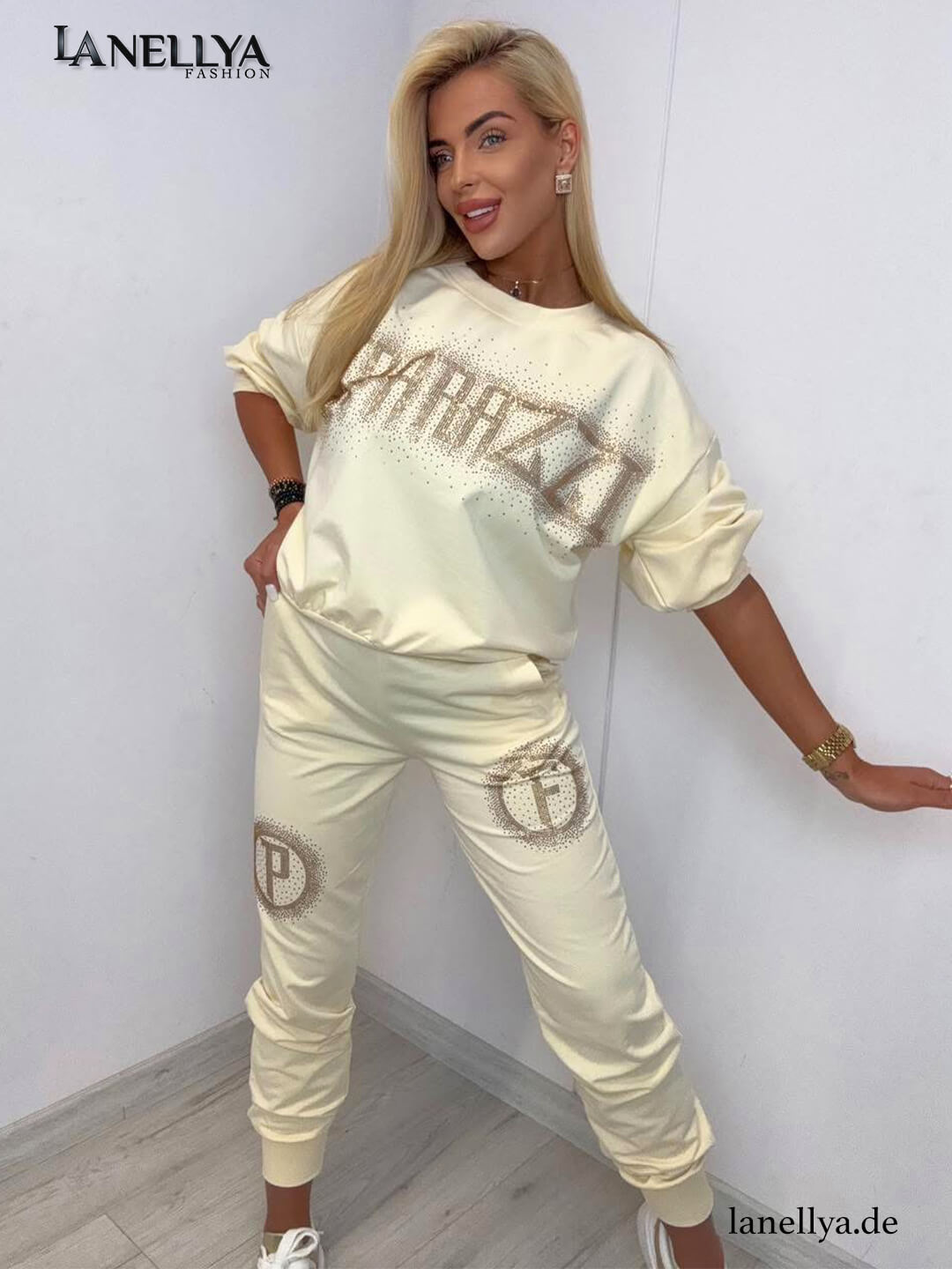 Paparazzi Damen Set in Beige mit Strass PAPARAZZI Schriftzug und Logo Details