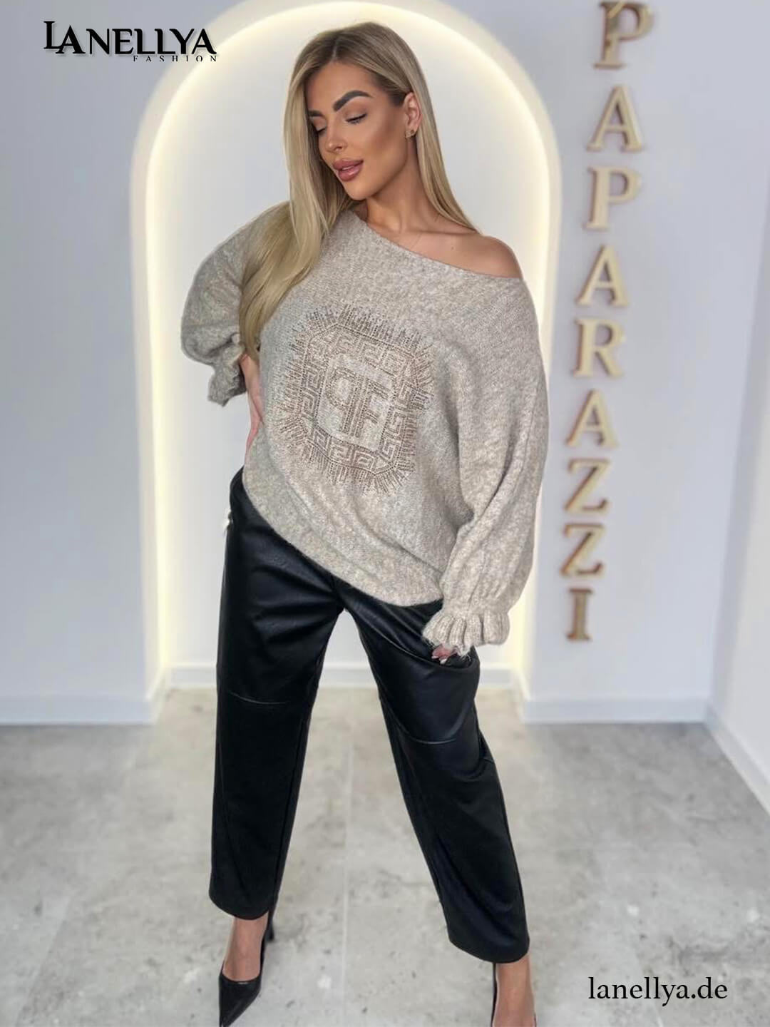 Paparazzi Eleganter Damen Pullover Oversize mit asymmetrischem Ausschnitt in Beige
