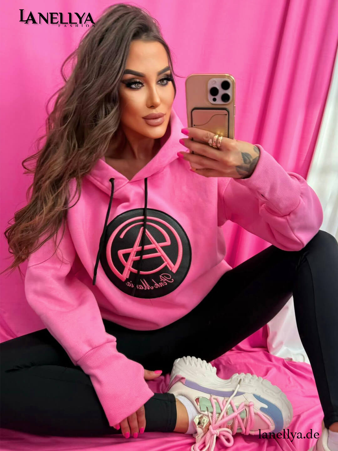 Pink Hoodie Damen Pink Mania Frontansicht